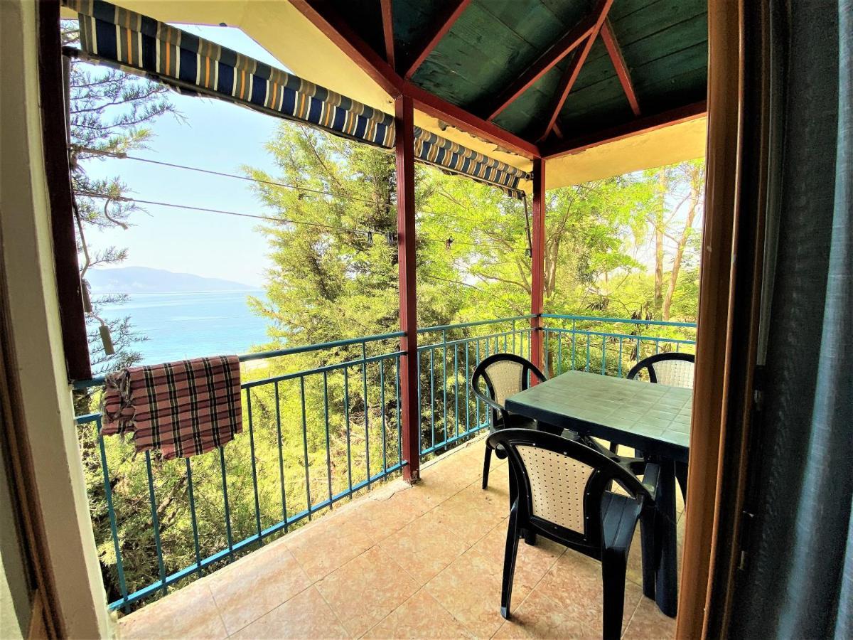 Ramo'S Cozy Beachside Haven With Panoramic Views - 1St Vlorë Εξωτερικό φωτογραφία