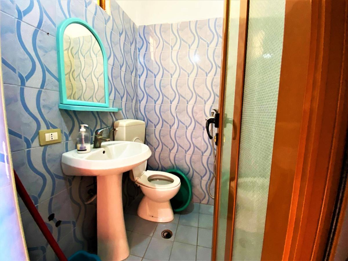 Ramo'S Cozy Beachside Haven With Panoramic Views - 1St Vlorë Εξωτερικό φωτογραφία