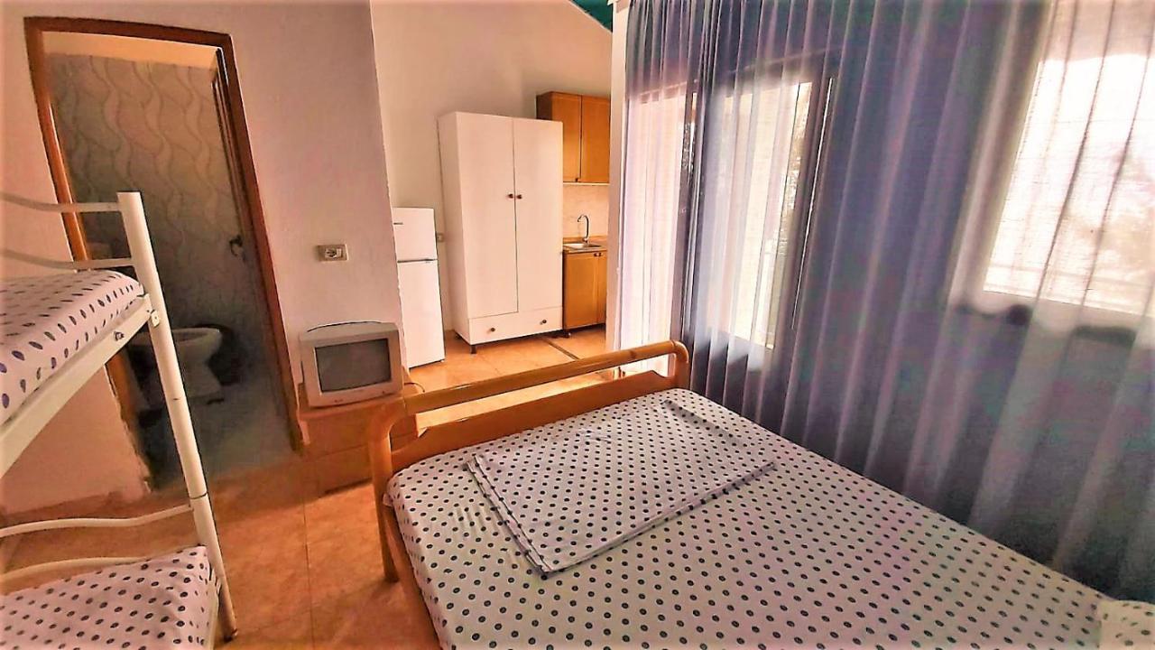Ramo'S Cozy Beachside Haven With Panoramic Views - 1St Vlorë Εξωτερικό φωτογραφία